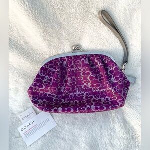 NWT Coach Signature Optic Metallic Kiss-lock Wristlet in Plum with Hang Tag RARE